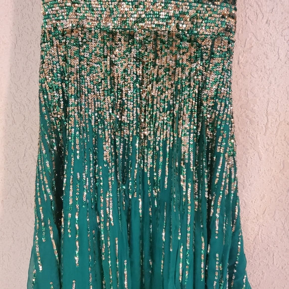 SHERRI HILL high low prom dress - Picture 5 of 8